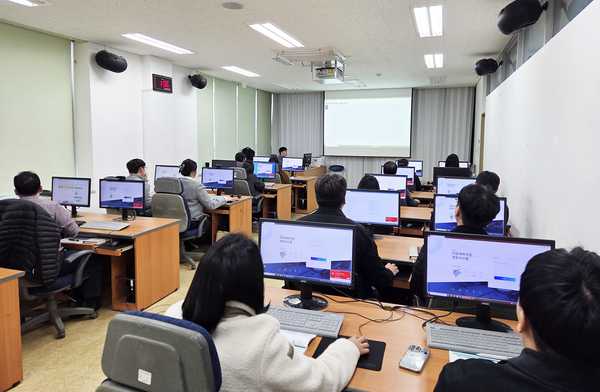 2025년 하반기 차세대세외수입 전산교육 모습 (사진=강진군)