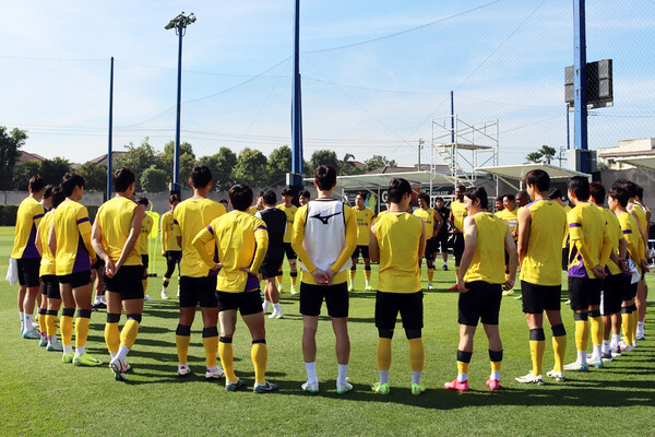 전남드래곤즈, 2026 프리시즌 방콕 팬투어 판매 개시. 사진은 전남선수단 모습 (사진=전남드래곤즈)